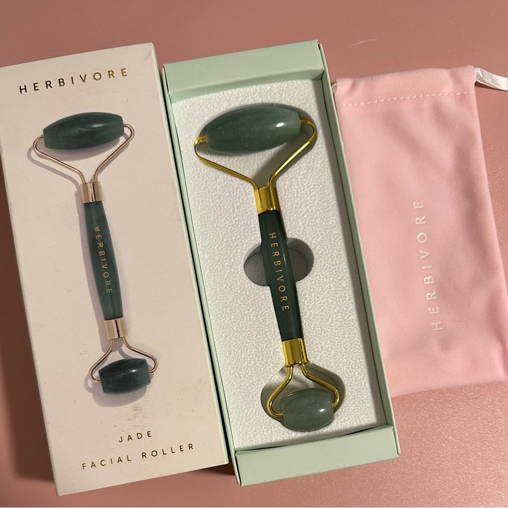 NEW. NEVER USED. Herbivore Jade Facial Roller.